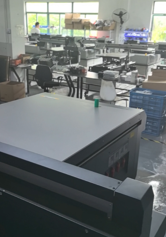 喷绘机生产车间